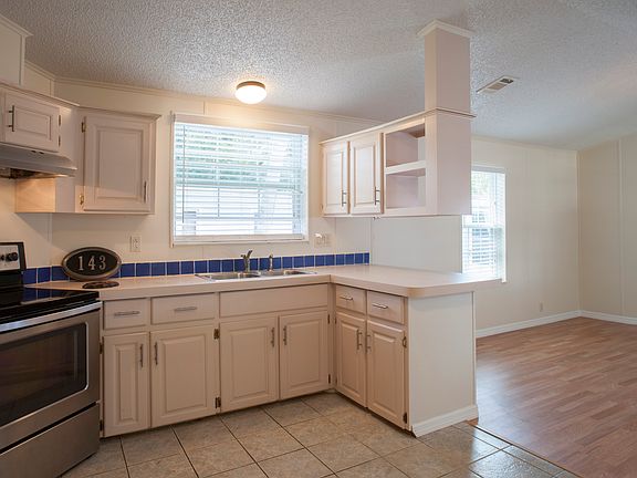 4th image of 3001 SW 18th Ter Lot 143