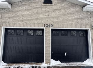 1200 Maple Gate Rd, Pickering, ON L1X 1T6