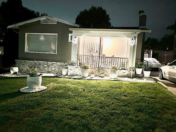 Front house street view 