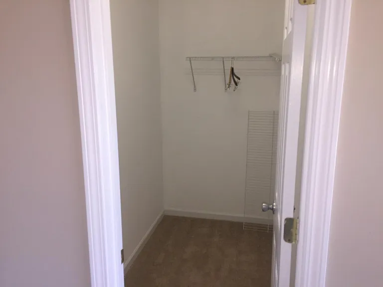 10143 Ballyclare Ct — Photo 9