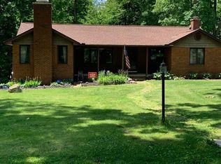211 Oak Dr, West Liberty, OH