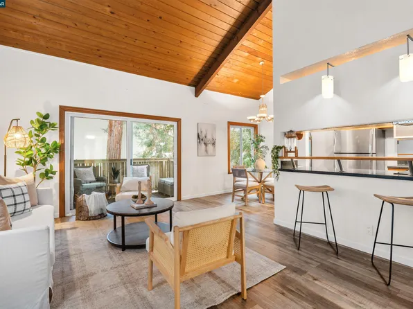 2720 Oak Rd APT 129, Walnut Creek, CA 94597