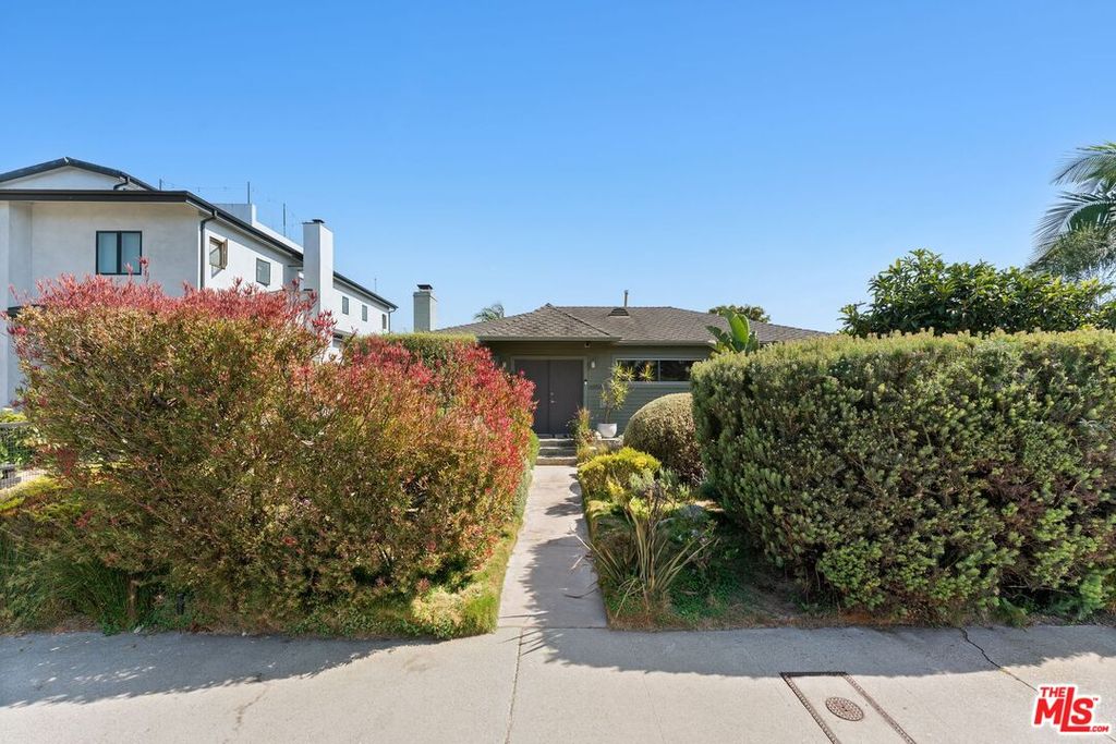6504 W 87th St, Los Angeles, CA - View 3
