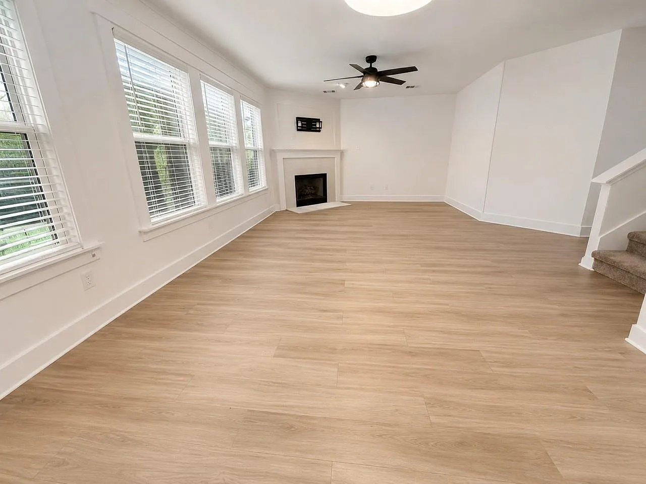 3 bed, 2.5 bath, 1746 sqft, $2,900 — Photo 4