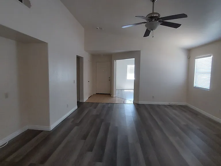 13710 Dellwood Rd — Photo 2