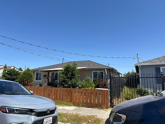 2nd image of 241 Tunis Rd