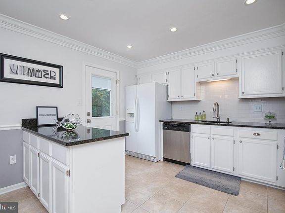 4th image of 13672 Water Springs Ct