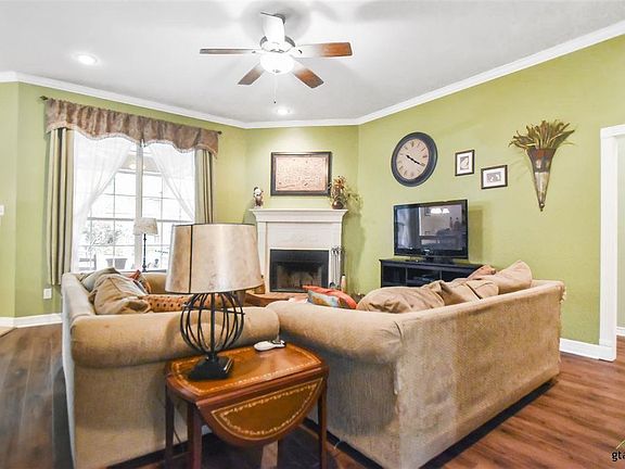 5th image of 1763 Old Oak Dr