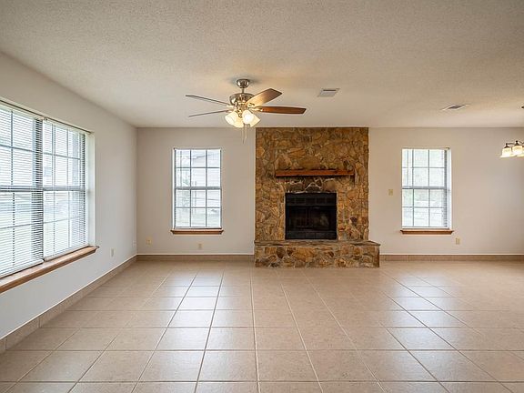 5th image of 290 Dolan Dr