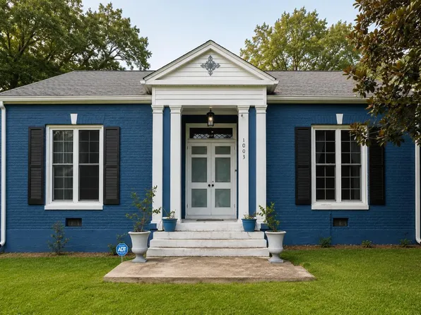 1003 S Fir Ave, Collins, MS 39428