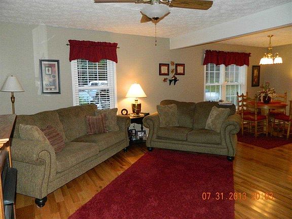 2nd image of 48 Arielle Dr