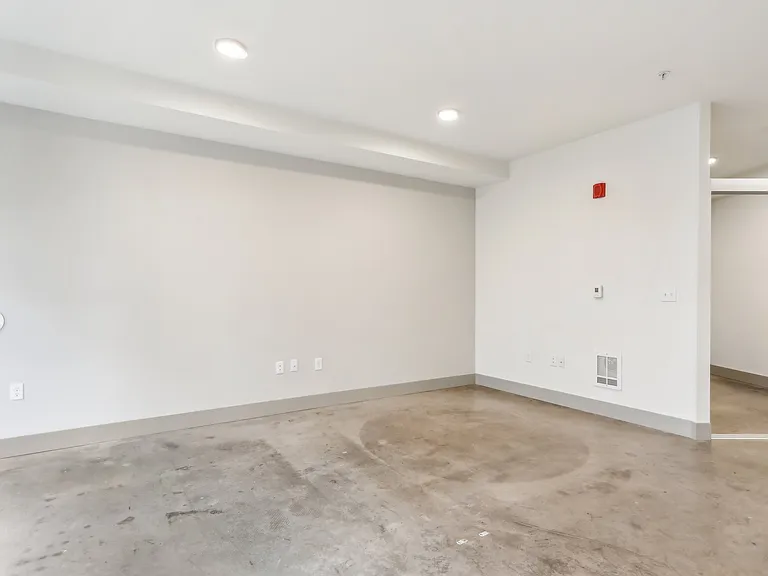 Broadcast Apartments — Photo 63
