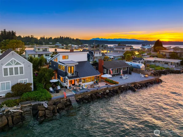 15670 NE Point Monroe Drive, Bainbridge Island, WA 98110