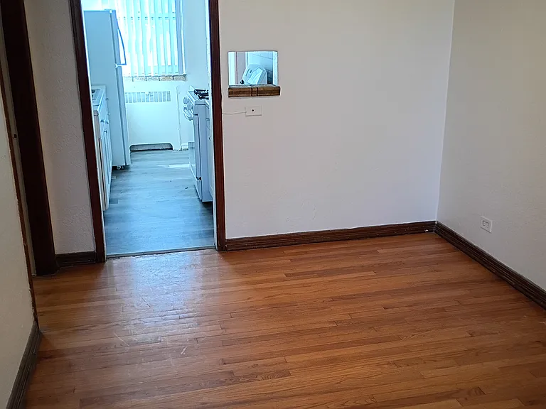 Josephine Apartments — Photo 10