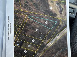 8497 Gatewood Rd, Fayetteville, WV 25840