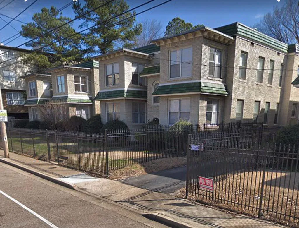 2 bed, $1,250 — Photo 1