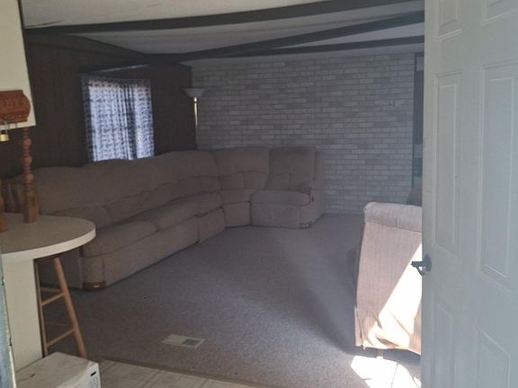 5th image of N11310 E Shore Rd #39