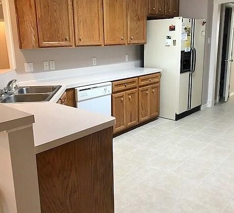 5th image of 3223 Caterina Ln