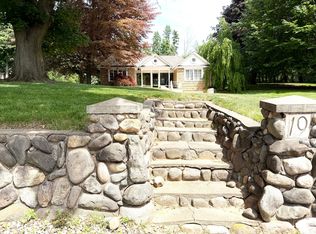 19 S Moorland Dr, Battle Creek, MI 49015