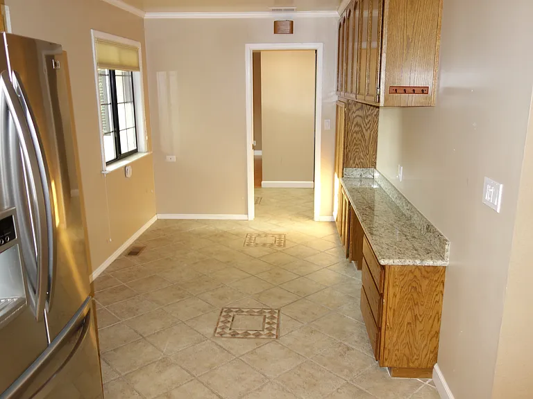 10734 Martinwood Way — Photo 7