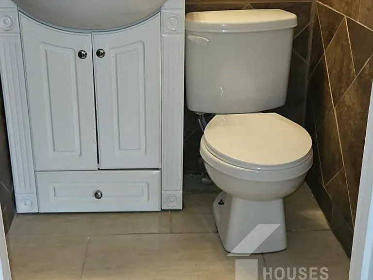 423 Rollingwood Dr — Photo 15