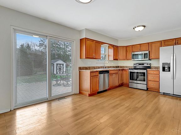4th image of 1748 Hilltree Dr