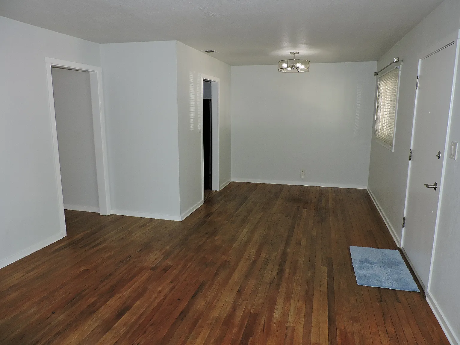 3 bed, 1217 sqft, $2,895 — Photo 3