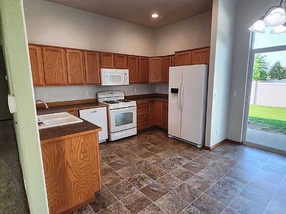 5th image of 3813 W Linneatus Dr