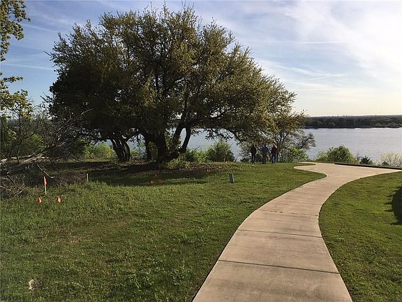 3rd image of 7121 Lake Village Ct