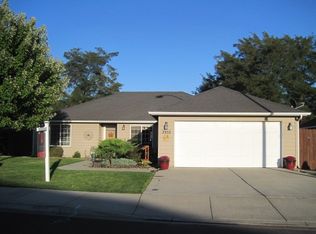 2352 Hawk Dr, Walla Walla, WA 99362