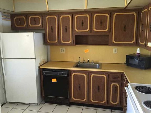 5th image of 19305 NE 2nd Ave APT 2317