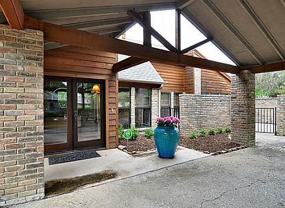 2nd image of 1729 Allende Ct