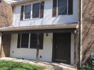 5823 High Bluff Ct, Burke, VA 22015