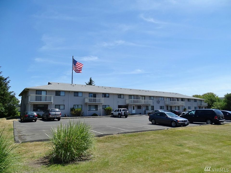 1st image of 766 Ocean Ct NW Unit 113
