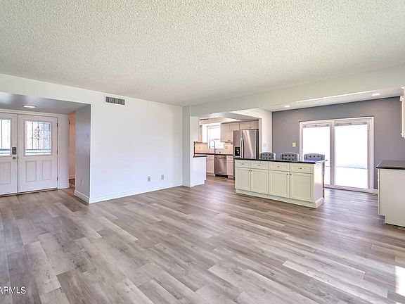 2nd image of 25809 S BRENTWOOD Drive