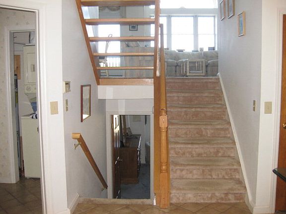5th image of 36 Waters Edge Way Unit 6