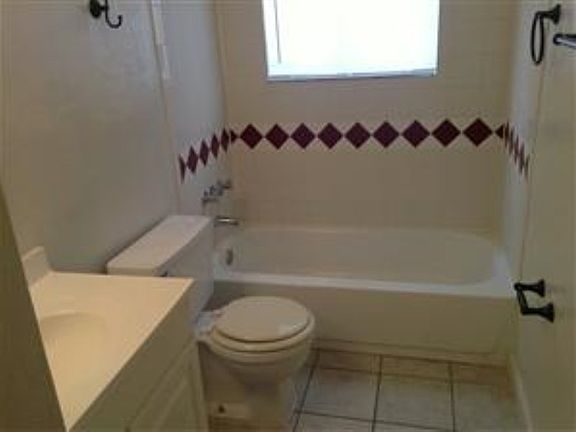 3rd image of 1602 SE 39th Ter APT 8