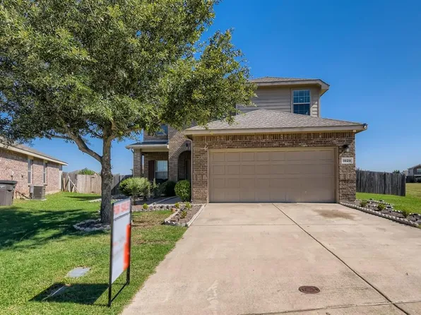 1629 Kings Glen Ln, Fort Worth, TX 76140