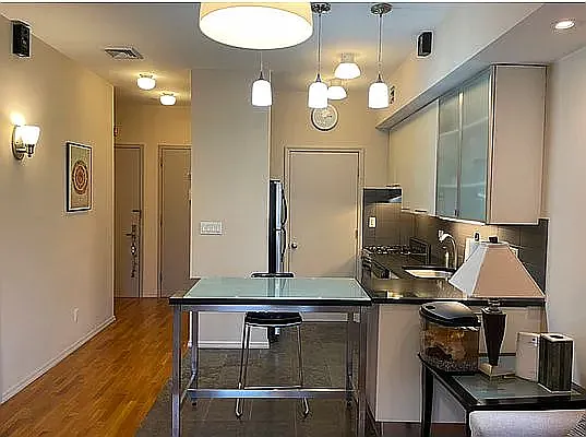 Rented by Daniel Gale Sotheby's International Realty | media 14