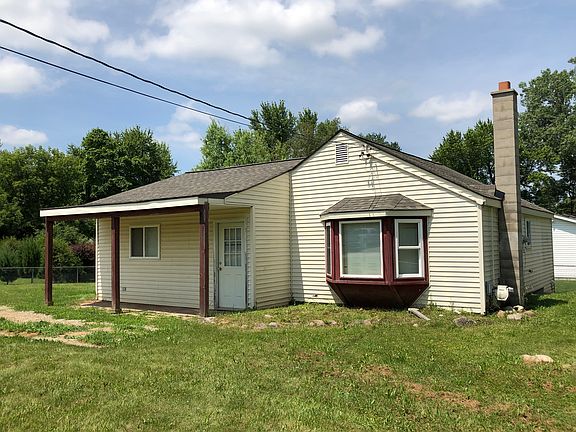 2nd image of 1301 Maginn Ct