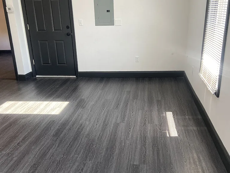 40 Grove St — Photo 3