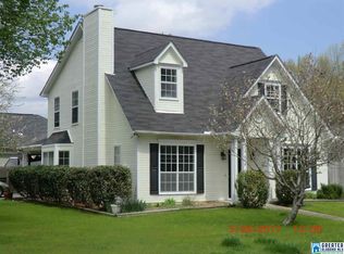 215 Brookhollow Dr, Pelham, AL 35124