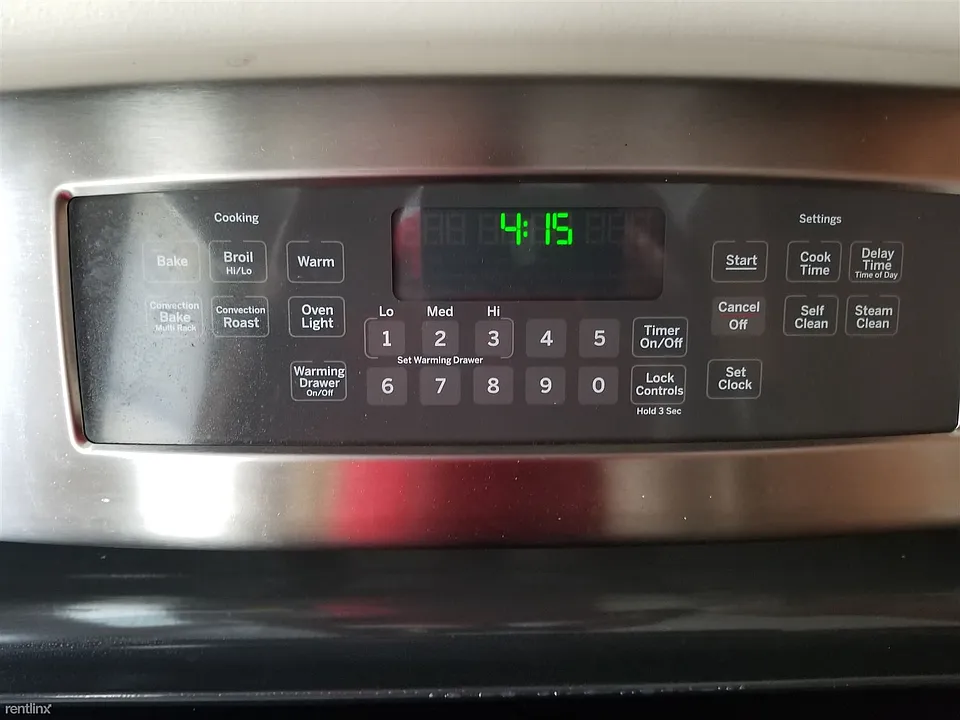 Kitchen oven display