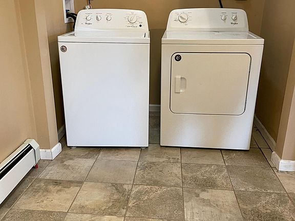 5th image of 8 Davis Ave APT 2