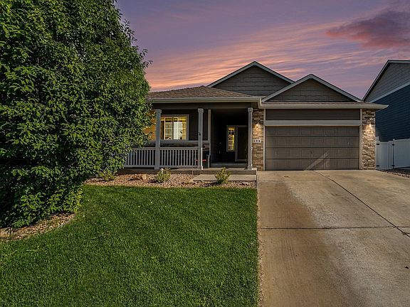 2nd image of 586 Cherryridge Dr