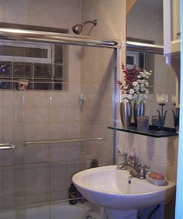 upstairs bathroom