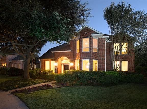 3rd image of 2312 Sherbrooke Ln