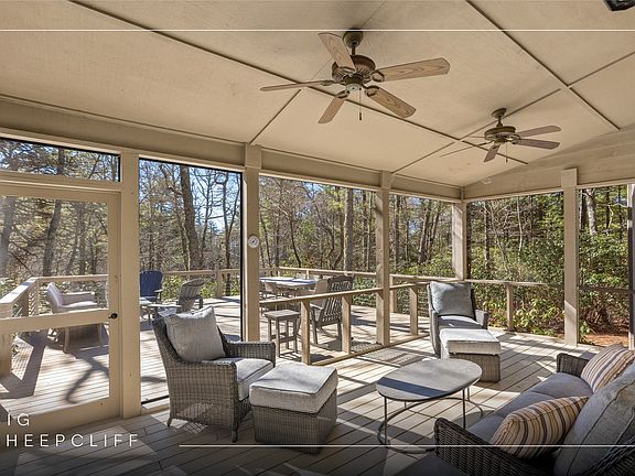 3rd image of 98 Sheepcote Road