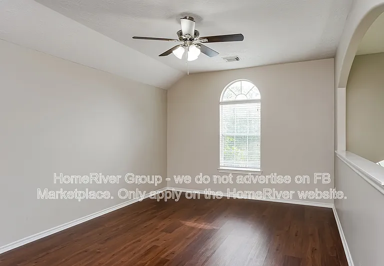 17927 Serene Shore Dr — Photo 5