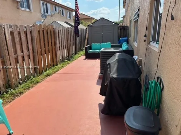17314 NW 74th Ave APT 102, Hialeah, FL 33015
